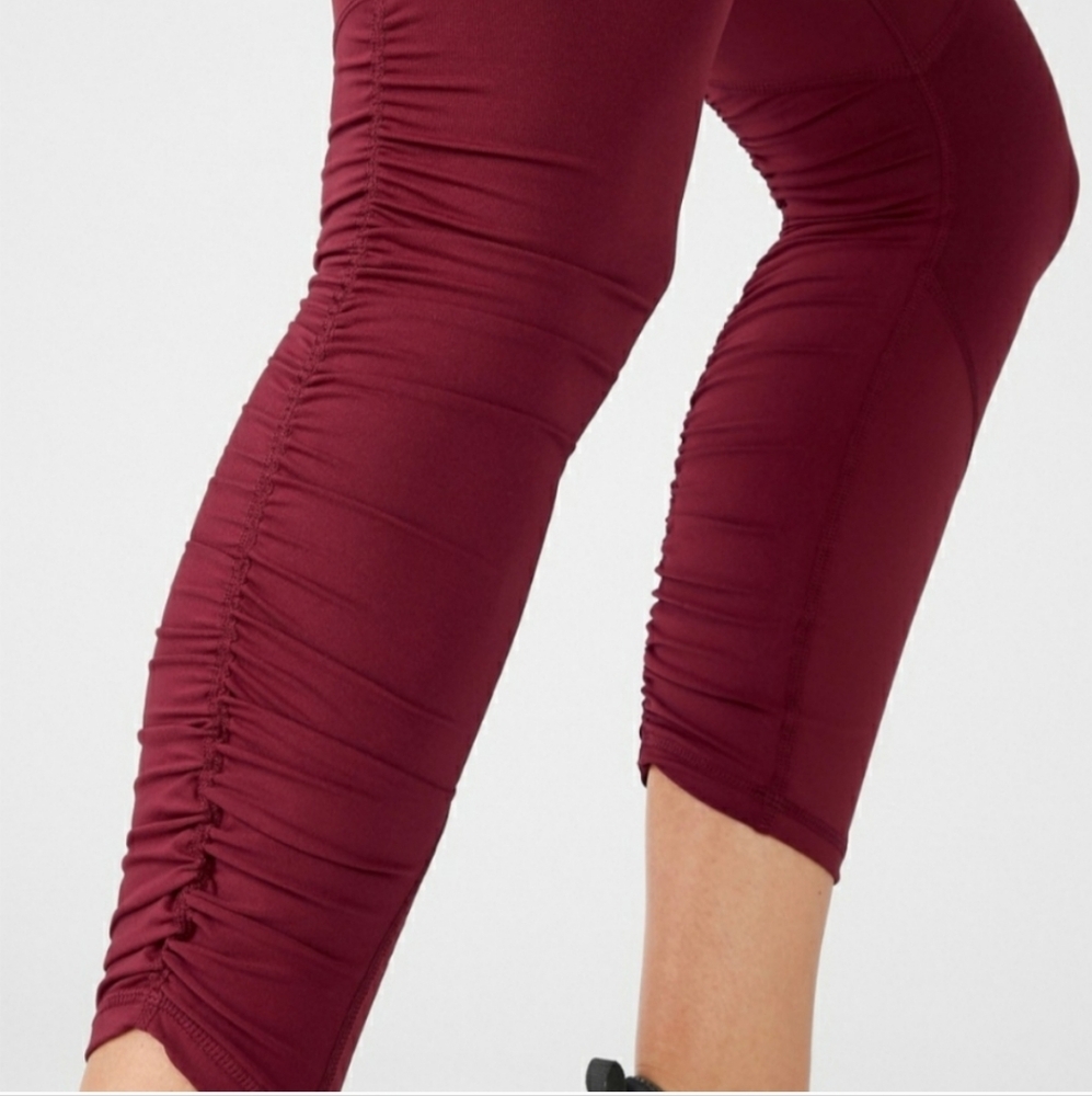 Mid Rise PureLuxe Ruched 7/8 size small - Picture 2 of 5
